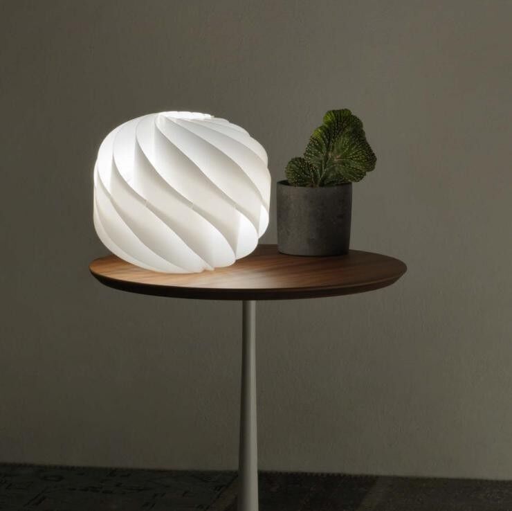 Linea Zero Illuminazione Globe Lampada Da Appoggio 3 Misure Design Moderno