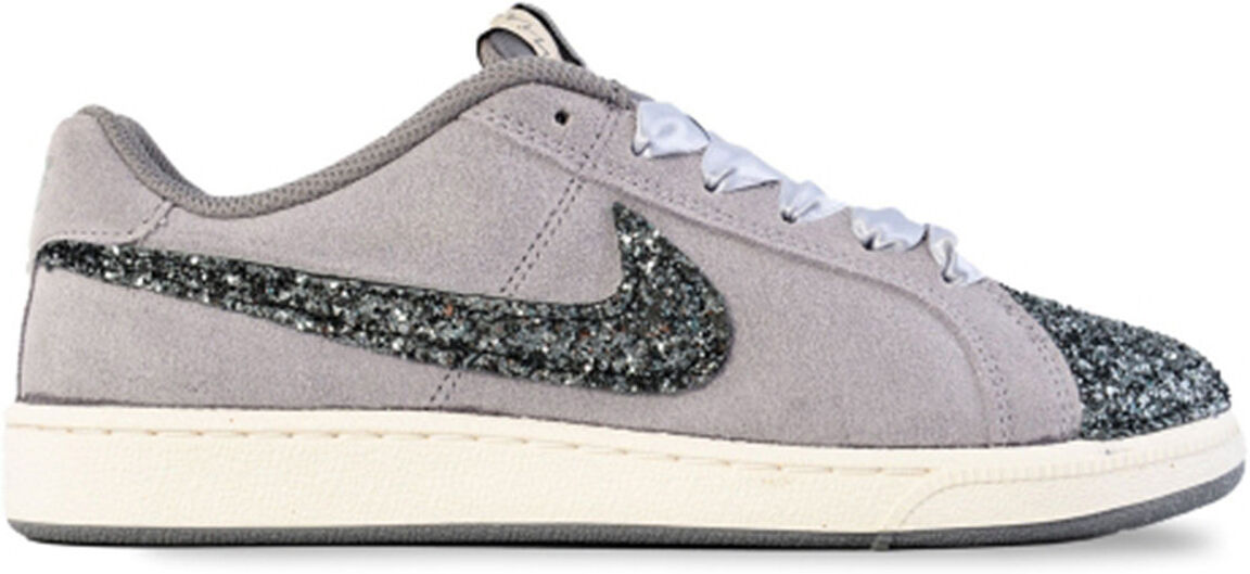 Mimanera NIKE Sneakers in suede con logo e puntale glitter grigie Mimanera NIKE Sneakers in suede con logo e puntale glitter grigie
