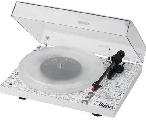 Pro-Ject Essential III Giradischi con trasmissione a cinghia Rosso