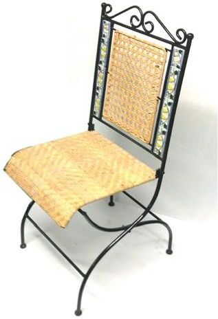 I GIARDINI DEL RE' Sedia pieghevole da giardino in Ghisa e Rattan con decori in ceramica I GIARDINI DEL RE' Sedia pieghevole da giardino in Ghisa e Rattan con decori in ceramica