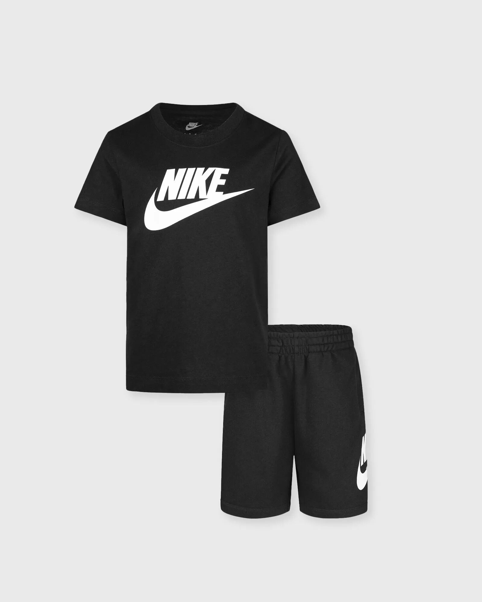 Nike CLUB TEE & SHORT SET Tracksuits black in taglia:4-6