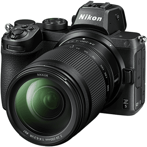 Nikon FOTOCAMERA MIRRORLESS  Z5+Z 24-200MM+SD 64GB