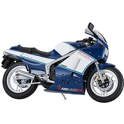 Hasegawa - 1/12 SUZUKI RG400? LATE VERSION BLUE/WHITE COLOR w/Under C Hasegawa - 1/12 SUZUKI RG400? LATE VERSION BLUE/WHITE COLOR w/Under C
