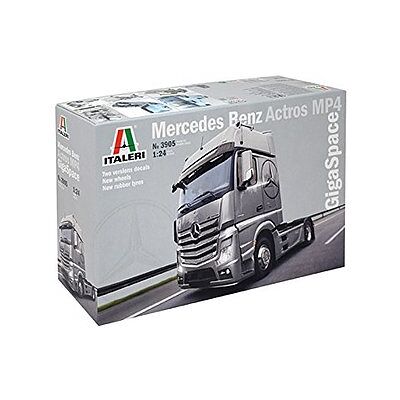 Italeri - Camion Mercedes Benz Actros Mp4 Giga Space 1/24 (IT3905) Italeri - Camion Mercedes Benz Actros Mp4 Giga Space 1/24 (IT3905)