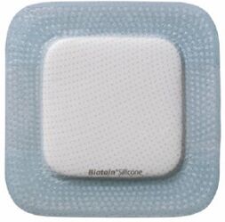 coloplast spa medicazione biatain in schiuma di poliuretano con bordo adesivo in silicone multisite 14x19,5 cm 5 pezzi