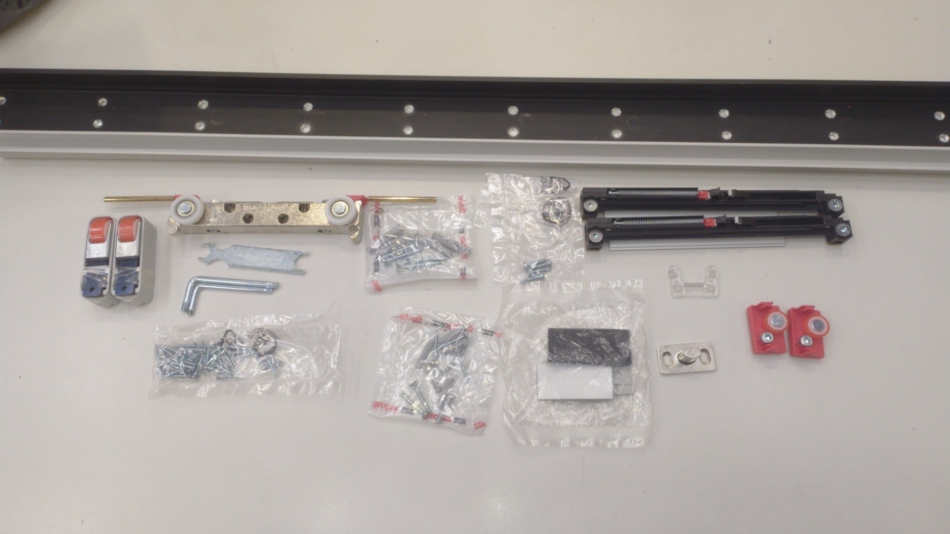 TERNO_SCORREVOLI Kit Magic Con Meccanismi A Scomparsa Porta 80 Kg TERNO_SCORREVOLI Kit Magic Con Meccanismi A Scomparsa Porta 80 Kg