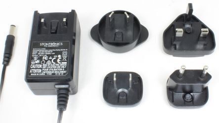 RS PRO Alimentatore da parete Universale  24V cc, 500mA, spina Australia, connettore maschio europeo, Giappone, Regno RS PRO Alimentatore da parete Universale  24V cc, 500mA, spina Australia, connettore maschio europeo, Giappone, Regno