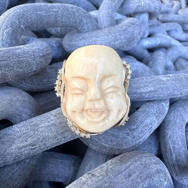 ventura anello in argento bagnato oro con buddha in osso-