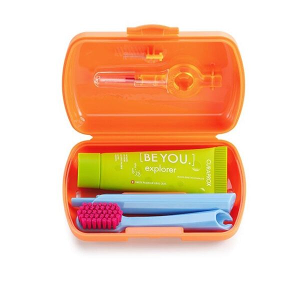 curaprox be you travel set arancione spazzolino + dentifricio + 2 scovolini