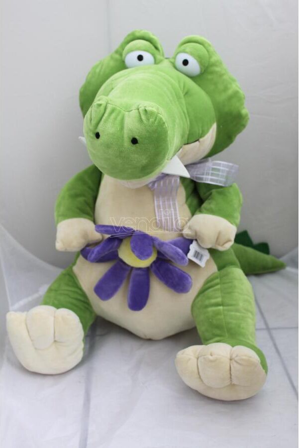 Maricart Peluche Gigante Coccodrillo Con Fiore Viola 55 Cm Maricart Peluche Gigante Coccodrillo Con Fiore Viola 55 Cm