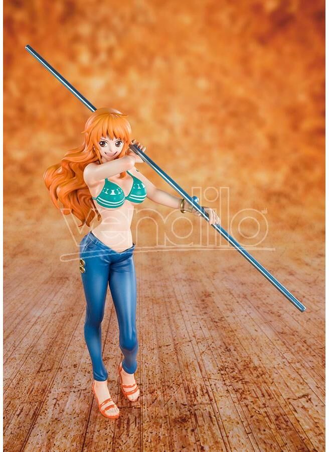 BANDAI One Piece Zero Cat Burglar Nami Figura