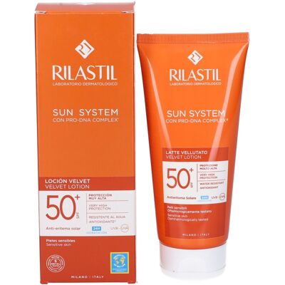 Rilastil Sun System SPF 50+ Latte Velluto - Lozione Solare Rilastil Sun System SPF 50+ Latte Velluto - Lozione Solare