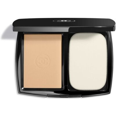 Chanel Ultra Le Teint Fondotinta Compatto Ad Alta Perfezione. Lunga Tenuta. Massimo Confort 13 g Chanel Ultra Le Teint Fondotinta Compatto Ad Alta Perfezione. Lunga Tenuta. Massimo Confort 13 g