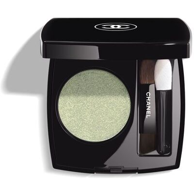 Chanel Ombre Essentielle Ombretto Multiuso A Lunga Tenuta 2.2 g Chanel Ombre Essentielle Ombretto Multiuso A Lunga Tenuta 2.2 g