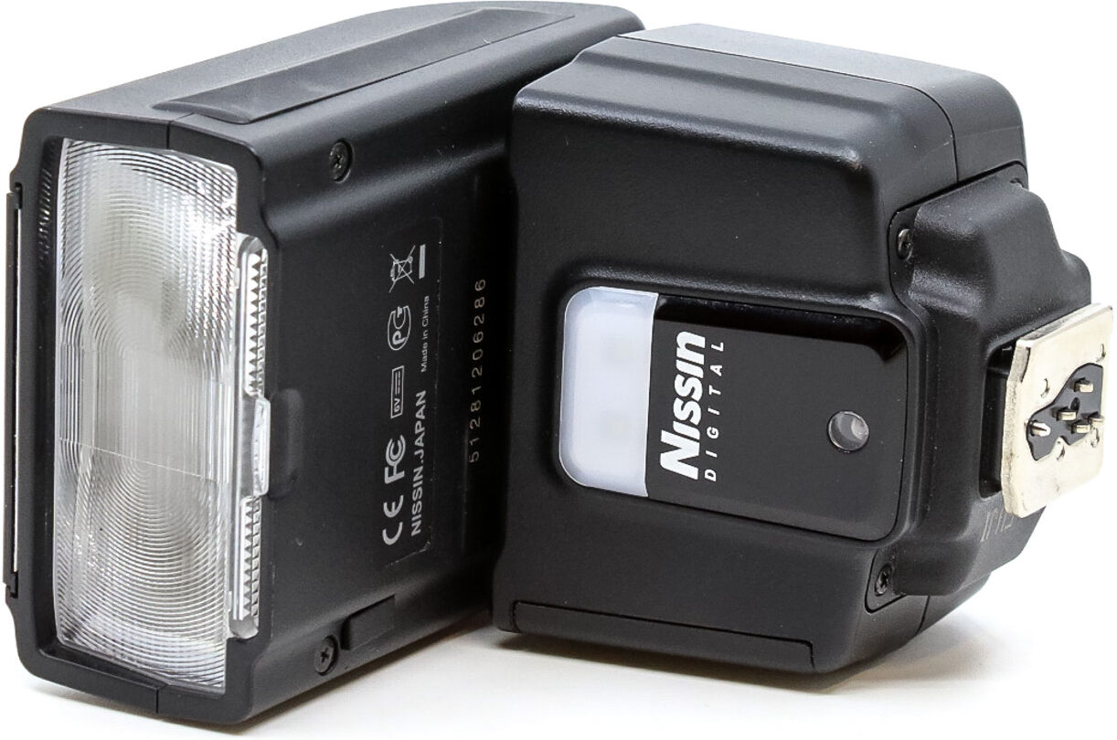 nissin i40 flashgun fujifilm dedicated (condition: excellent)