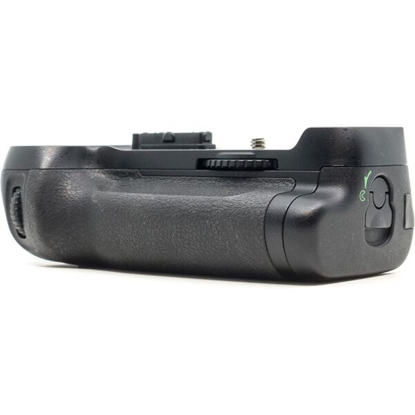 nikon mb-d12 battery grip (condition: good)