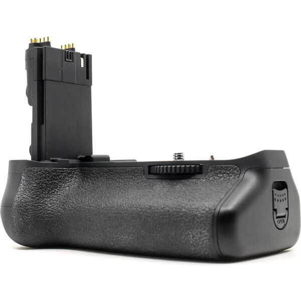 canon bg-e9 battery grip (condition: excellent)