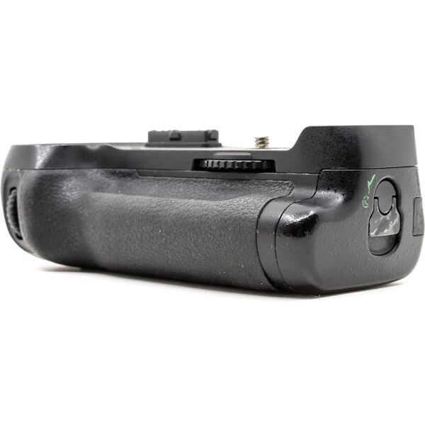 nikon mb-d12 battery grip (condition: well used)