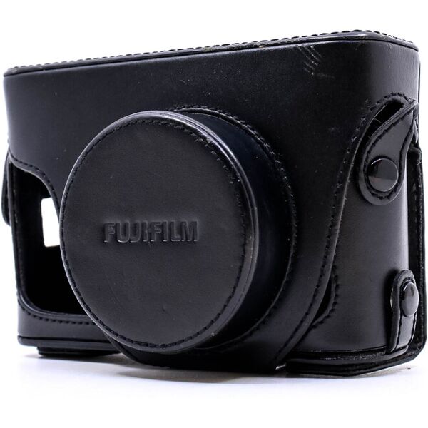 fujifilm x100 leather case (condition: good)