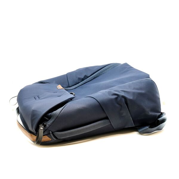 peak design everyday backpack 20l v2 (condition: good)