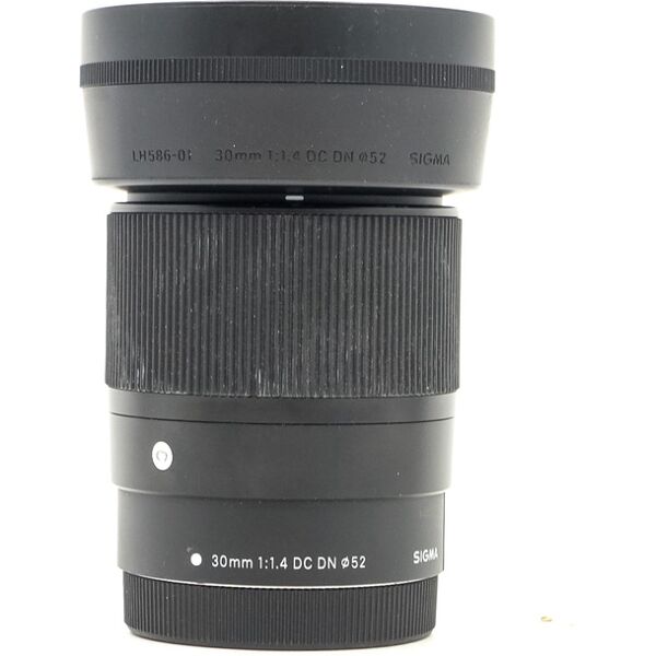 sigma 30mm f/1.4 dc dn contemporary canon ef-m fit (condition: excellent)