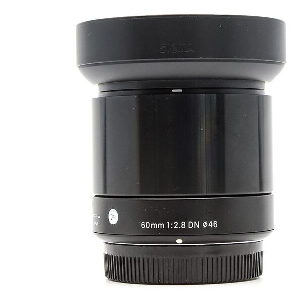 sigma 60mm f/2.8 dn art micro four thirds fit (condition: excellent)