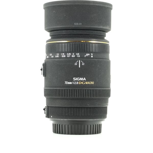 sigma 70mm f/2.8 ex dg macro canon ef fit (condition: excellent)