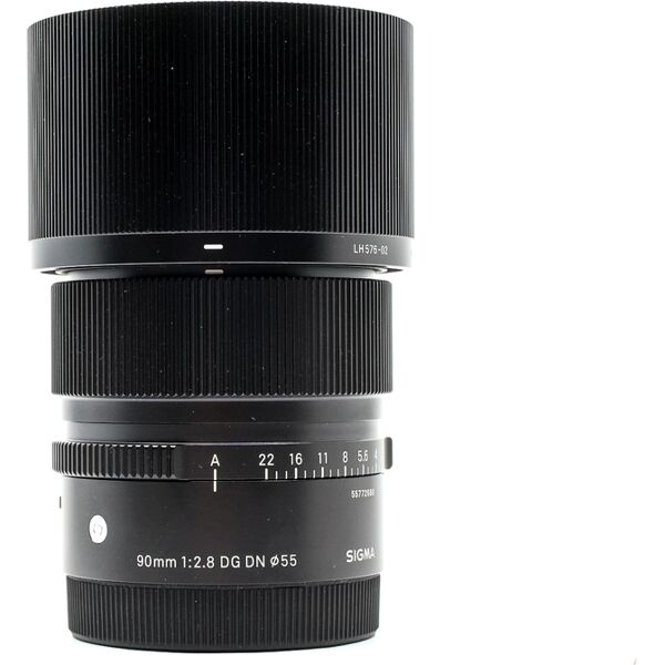 sigma 90mm f/2.8 dg dn contemporary sony fe fit (condition: excellent)