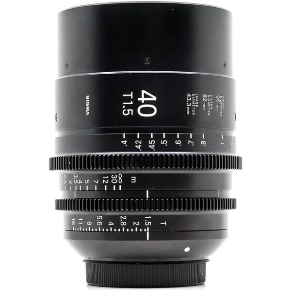 sigma 40mm t1.5 ff canon ef fit (condition: like new)