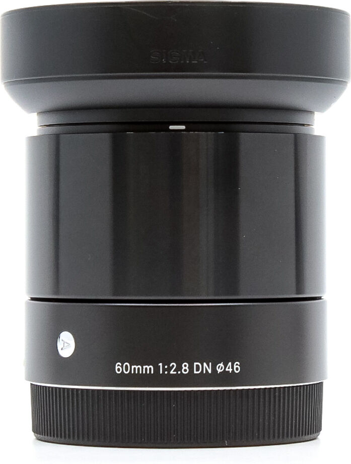 sigma 60mm f/2.8 dn art sony e fit (condition: excellent)