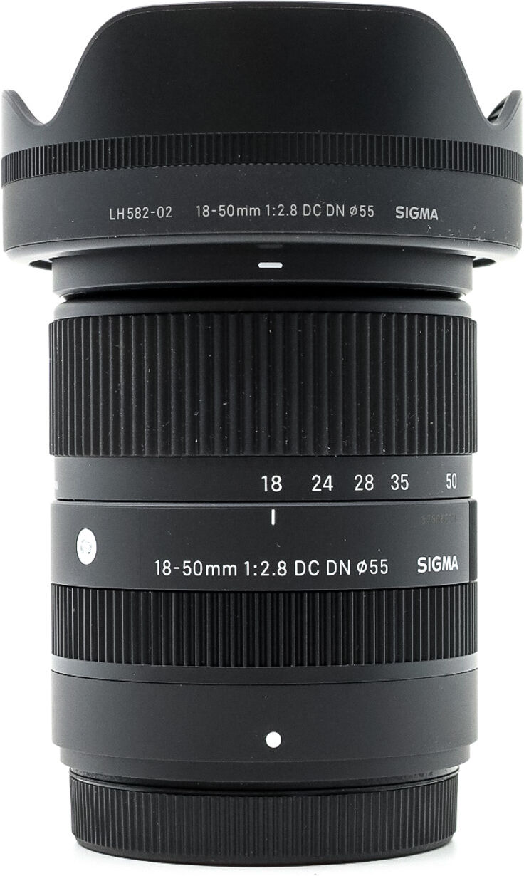 sigma 18-50mm f/2.8 dc dn contemporary fujifilm x fit (condition: like new)