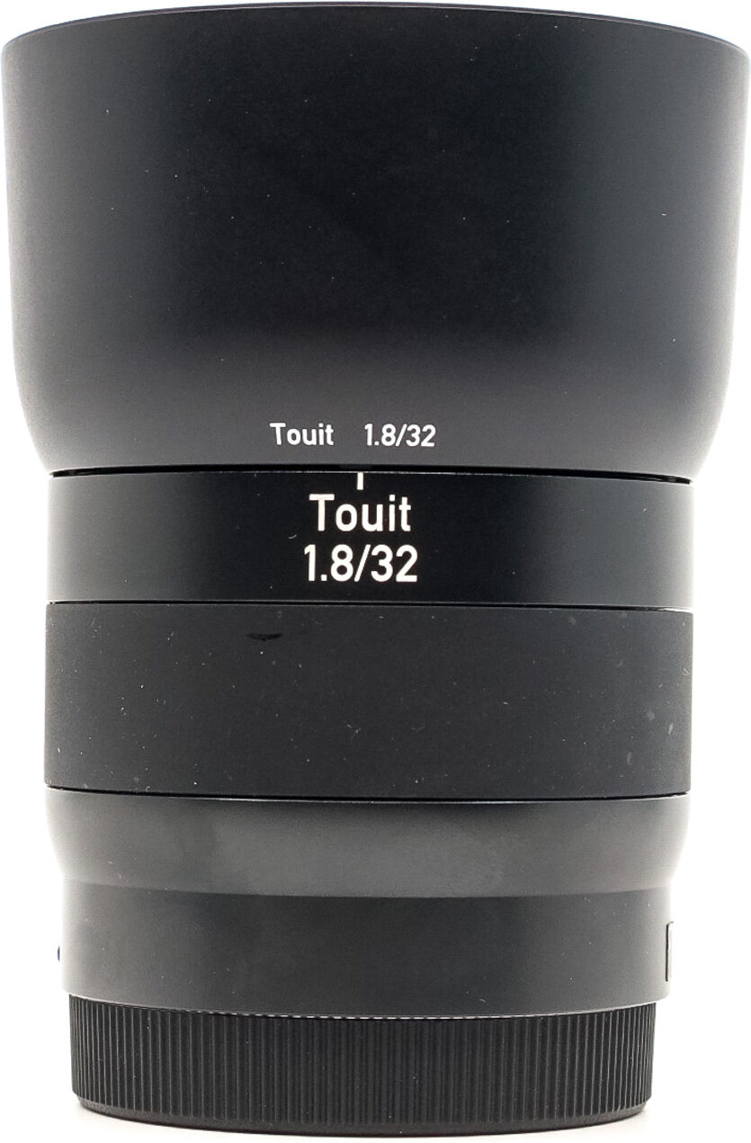 sony zeiss touit 32mm f/1.8 e fit (condition: excellent)