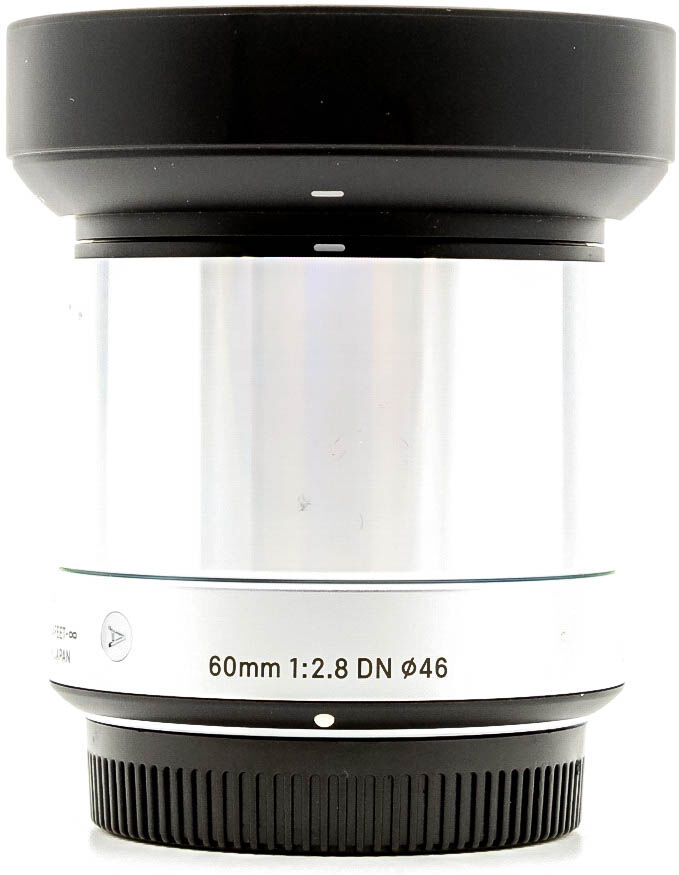 sigma 60mm f/2.8 dn art micro four thirds fit (condition: like new)