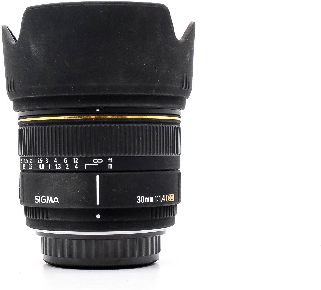 sigma 30mm f/1.4 ex dc pentax fit (condition: excellent)