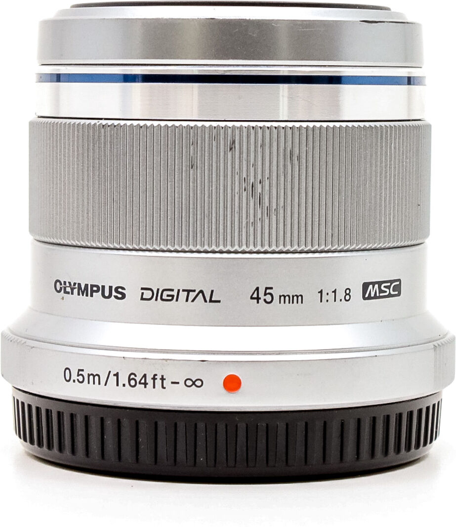 olympus m.zuiko digital ed 45mm f/1.8 (condition: excellent)