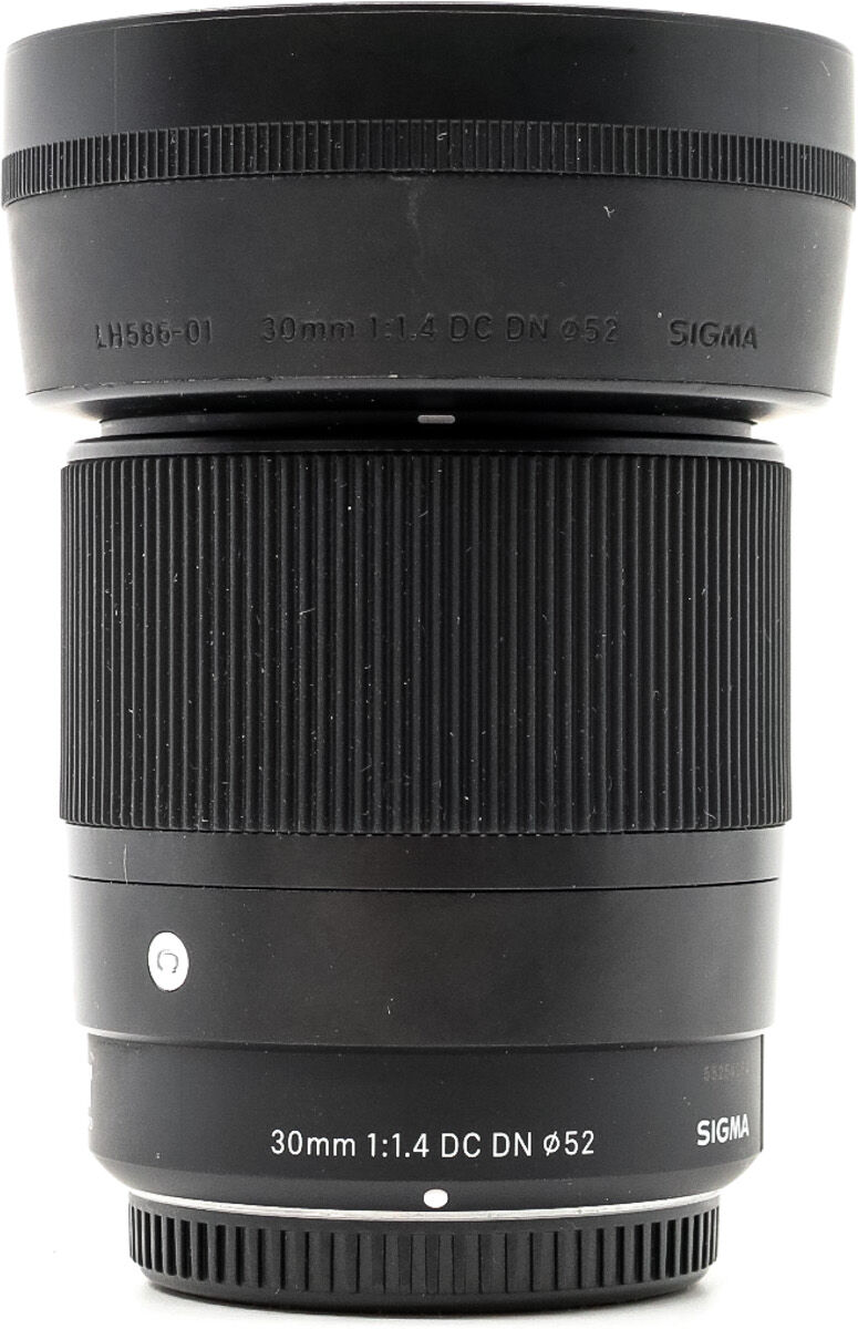 sigma 30mm f/1.4 dc dn contemporary micro four thirds fit (condition: excellent)