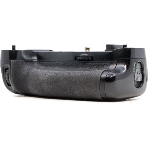 Nikon MB-D16 Battery Grip (Condition: Good)