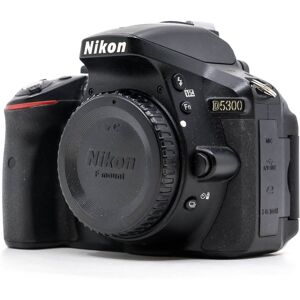 Nikon D5300 (Condition: Good)