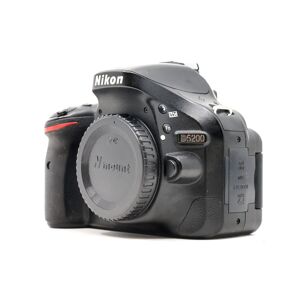 Nikon D5200 (Condition: Good)