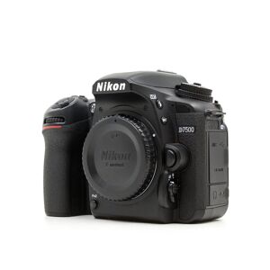 Nikon D7500 (Condition: Excellent)