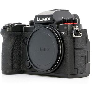 Panasonic Lumix DC-S5 (Condition: Excellent)