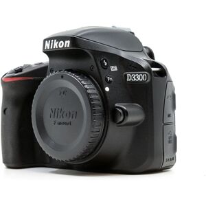 Nikon D3300 (Condition: Excellent)