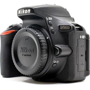 Nikon D5600 (Condition: Excellent)