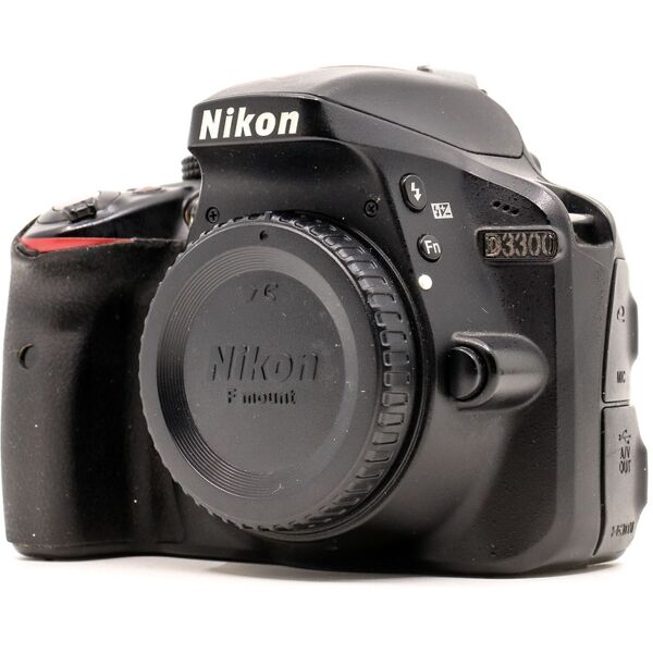 nikon d3300 (condition: excellent)