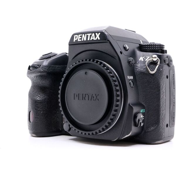 pentax k-7 (condition: heavily used)