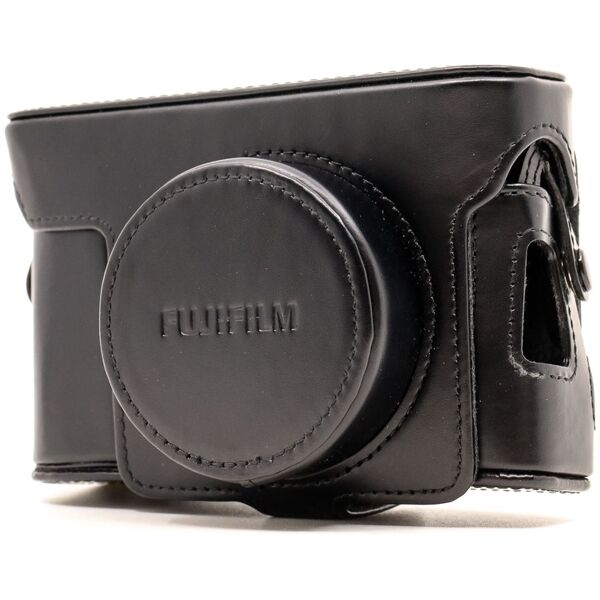 fujifilm x100v leather case (condition: like new)