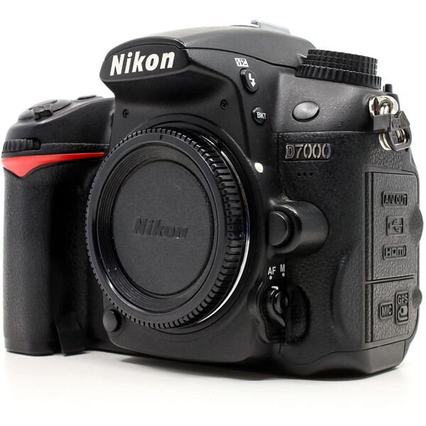 nikon d7000 (condition: good)