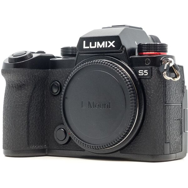 panasonic lumix dc-s5 (condition: like new)