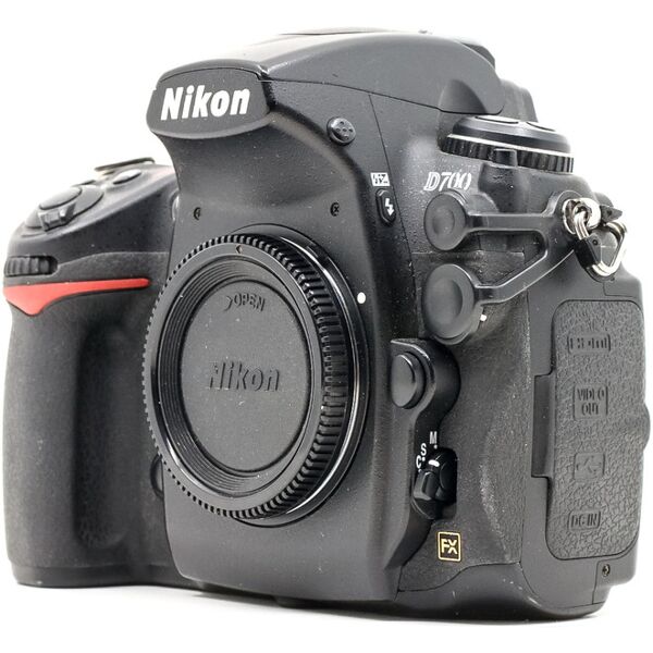 nikon d700 (condition: excellent)