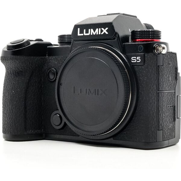 panasonic lumix dc-s5 (condition: excellent)